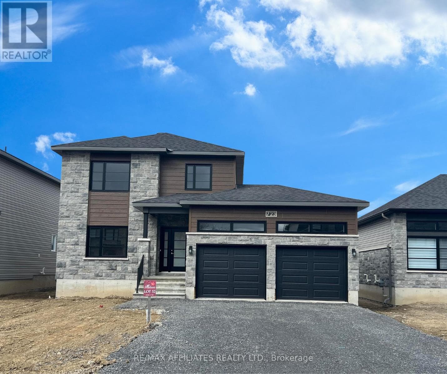 1060 CHABLIS CRESCENT in 