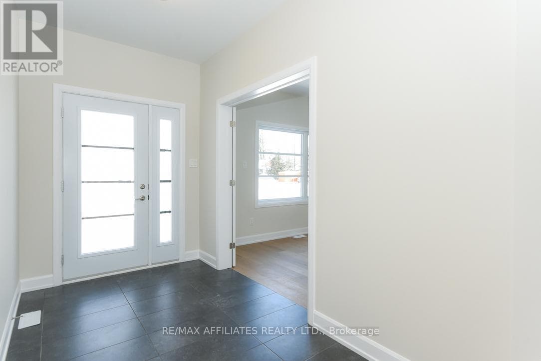 1055 CHABLIS CRESCENT, Ottawa — photo 2