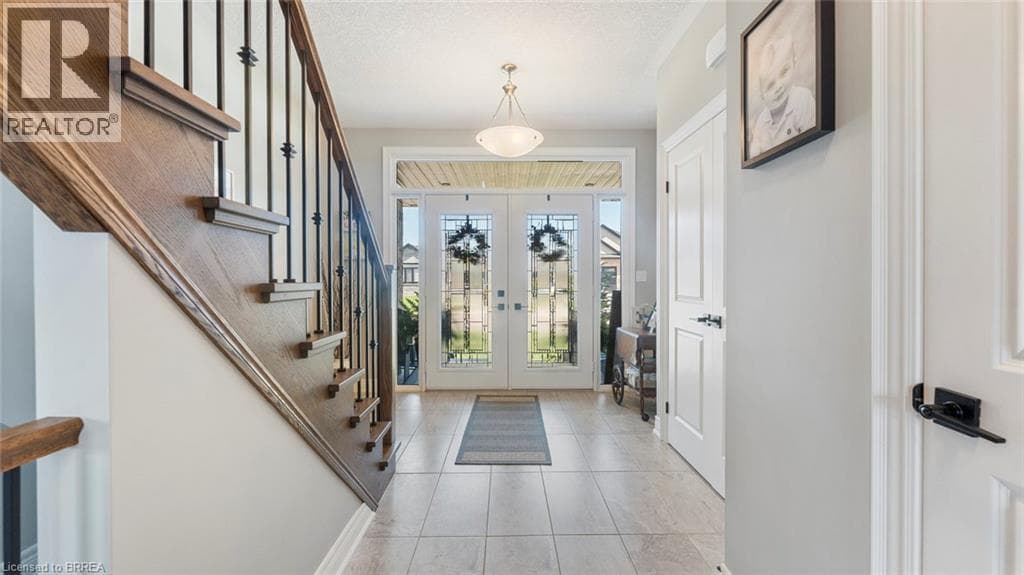 180 GIBBONS STREET, Brantford — photo 4