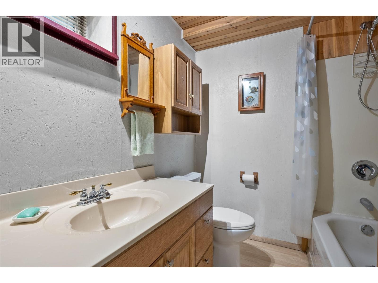 7650 MOUNTAIN DRIVE, Interior REALTORS® — photo 3