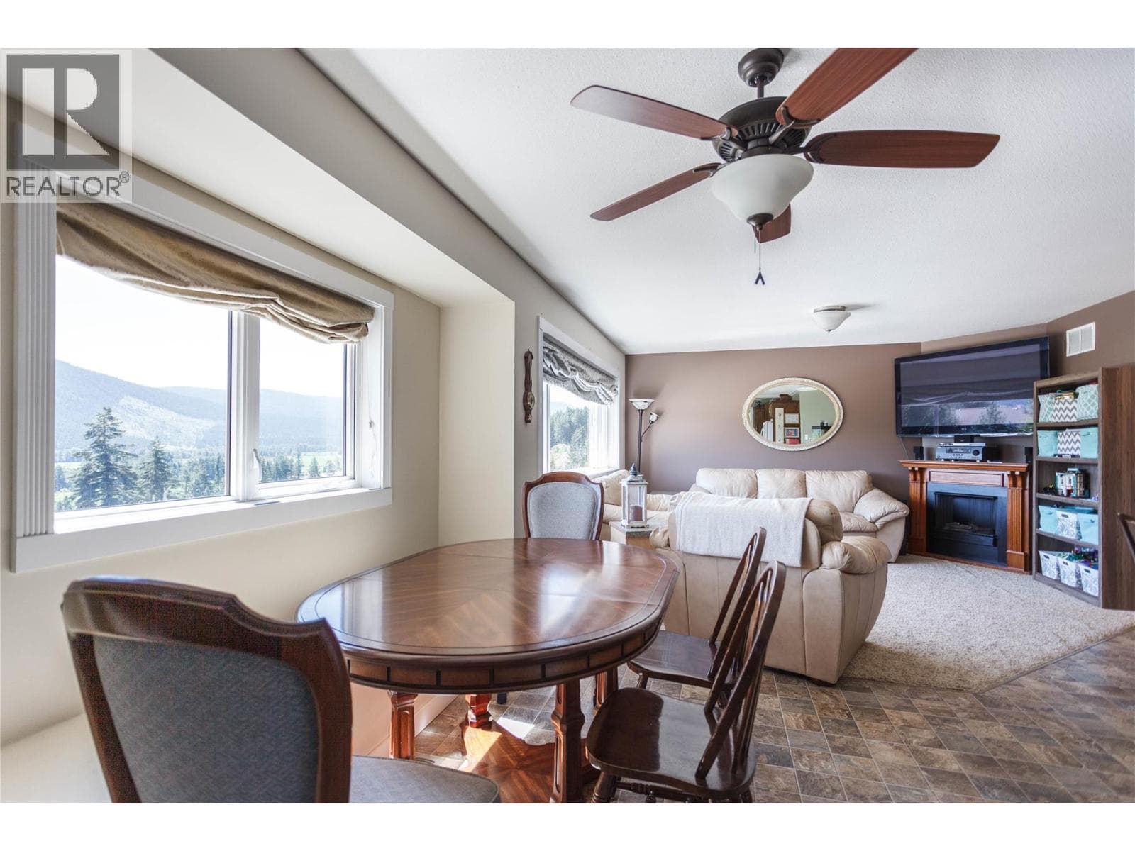1859 SCHUNTER DRIVE, Interior REALTORS® — photo 4