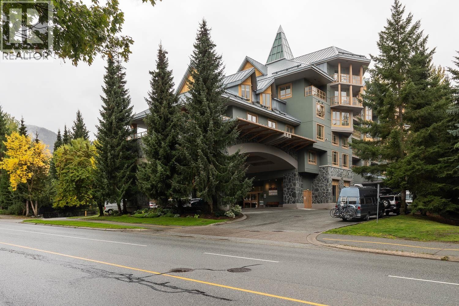 301 4315 NORTHLANDS BOULEVARD in 