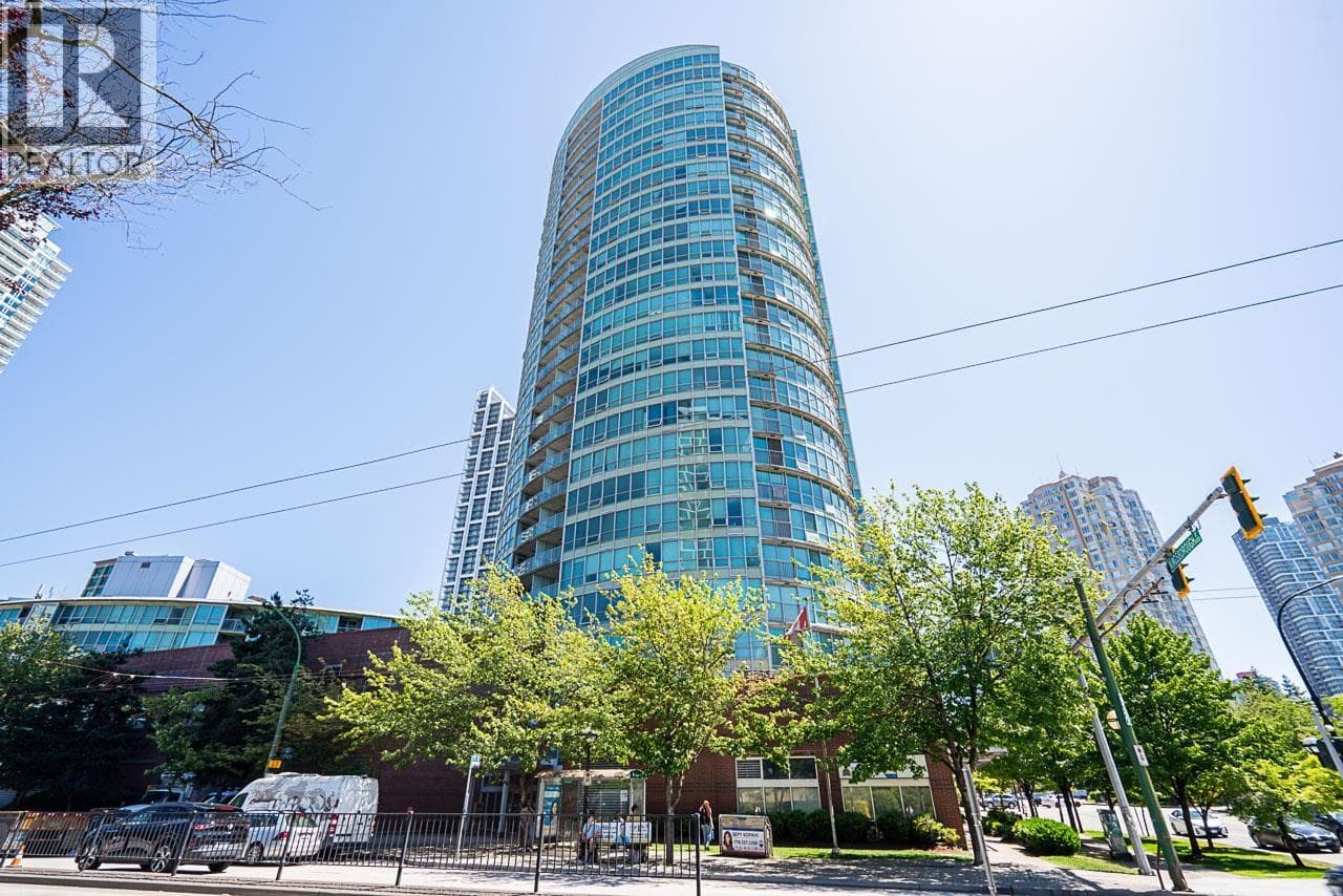 1702 6088 WILLINGDON AVENUE, Greater Vancouver