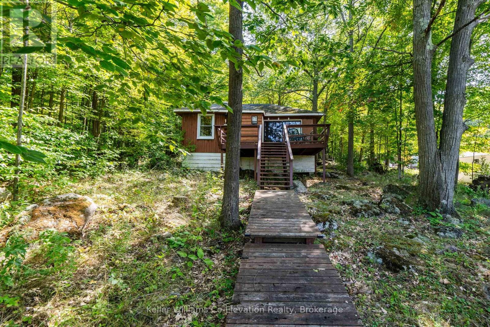 3 CROSSINGVIEW LANE in
