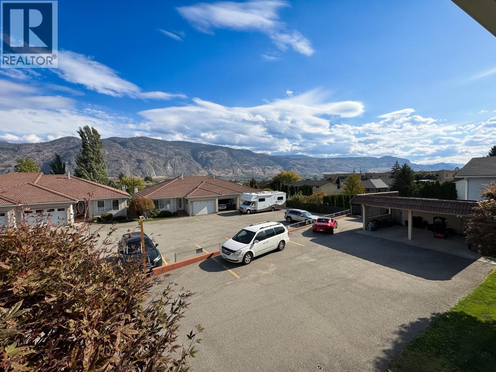 2 ROYAL ANN COURT UNIT 11, Interior REALTORS® — photo 5