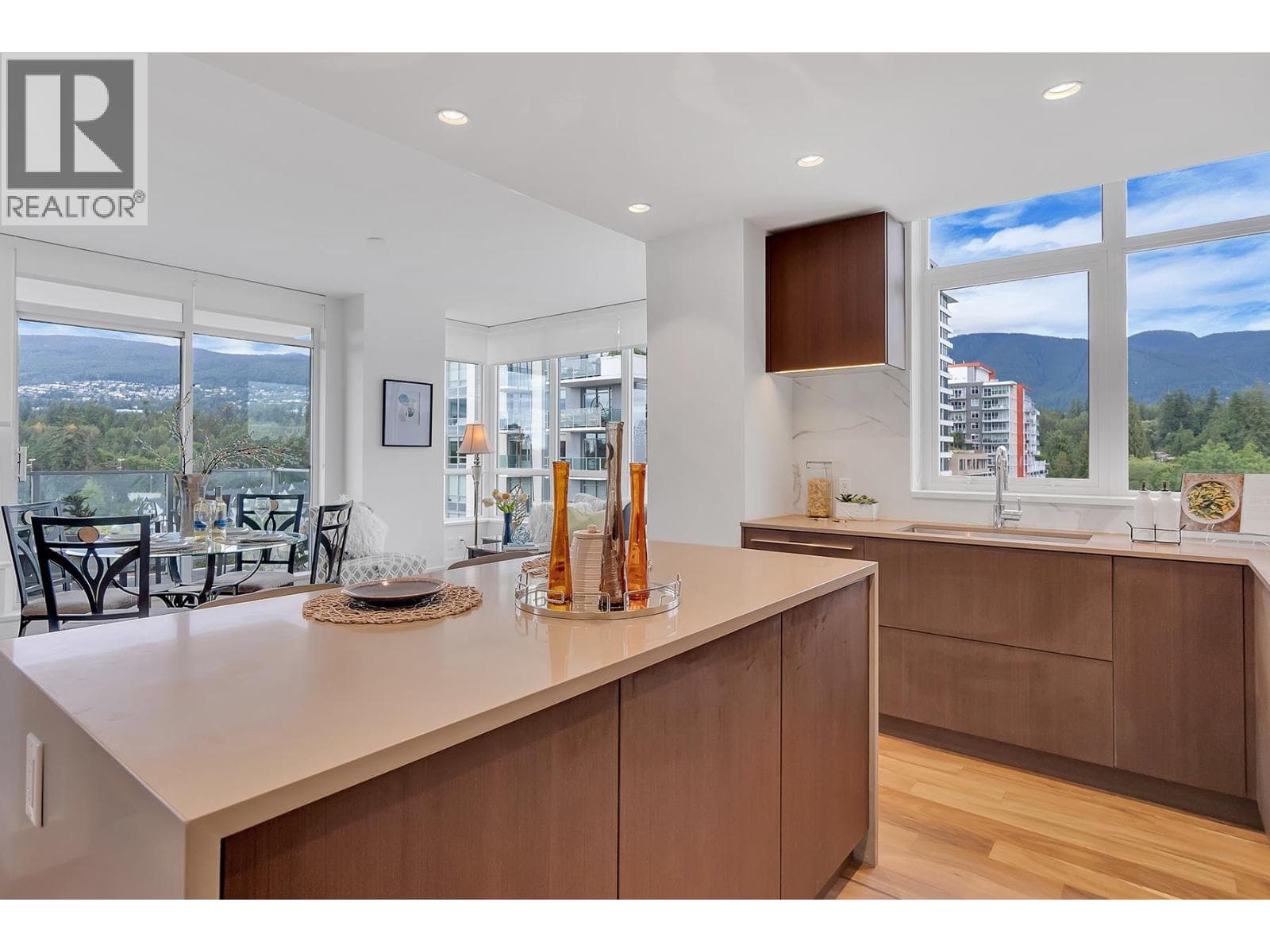 607 1632 LIONS GATE LANE — photo 3