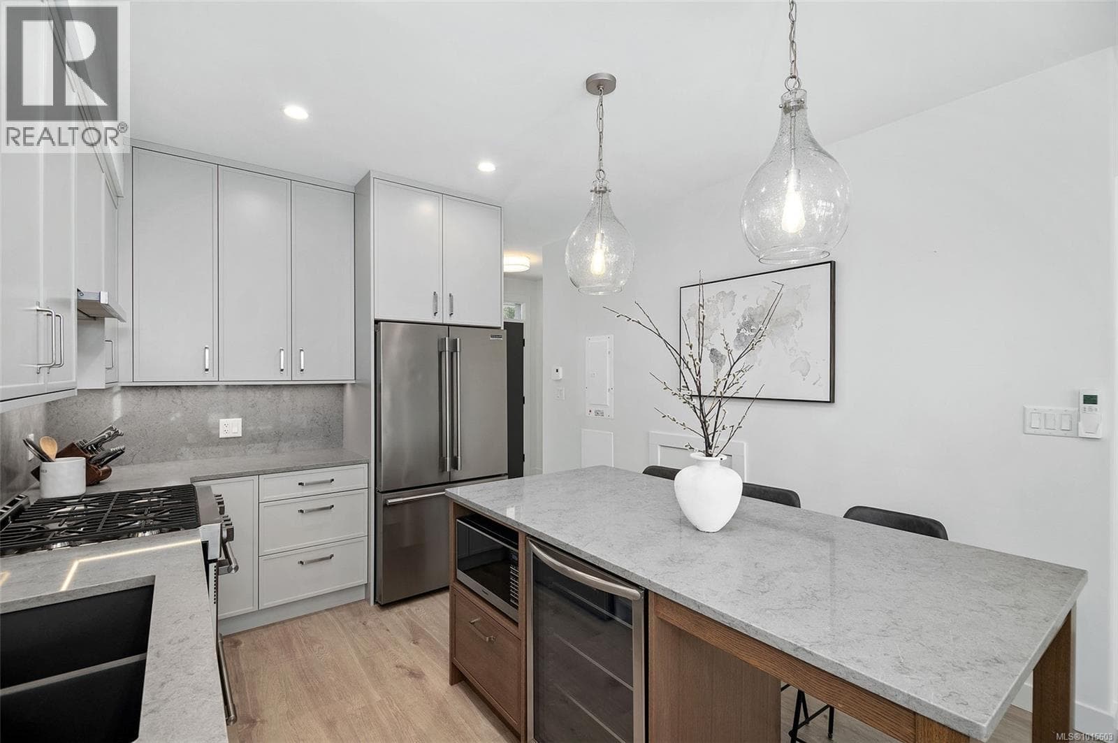 22 9022 CLARKSON AVENUE — photo 2