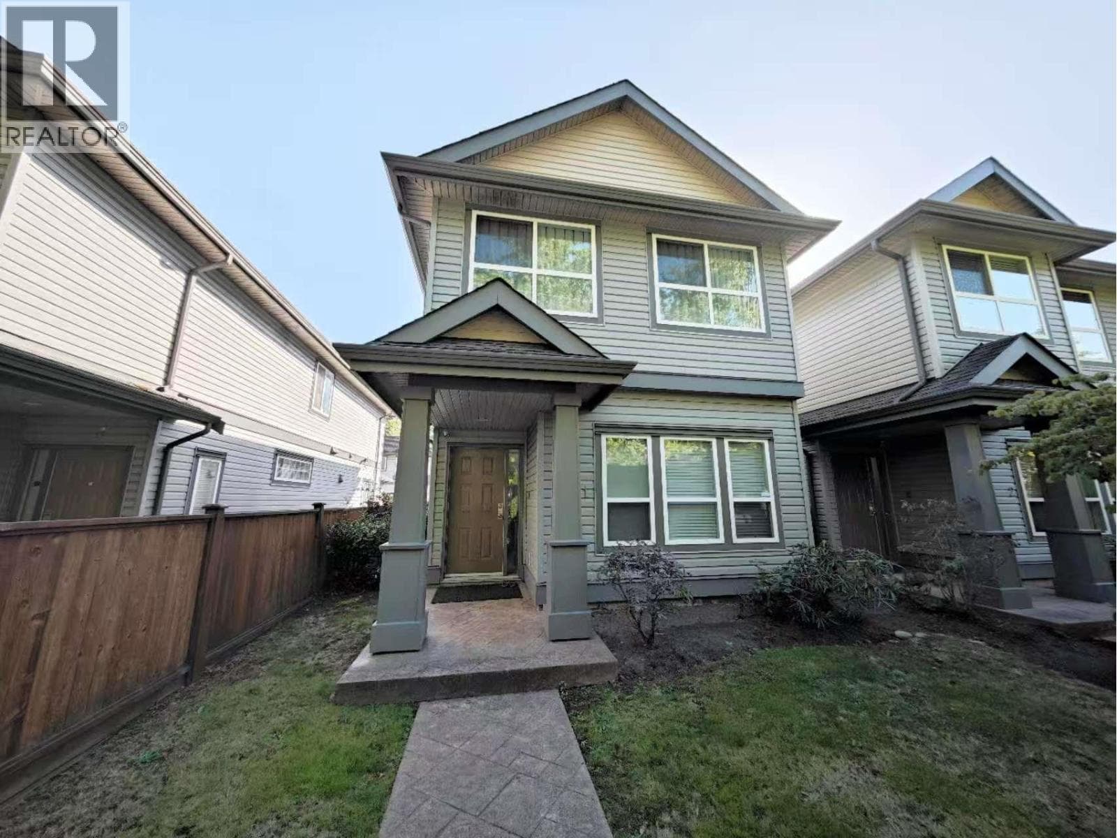 1 6733 LIVINGSTONE PLACE in Blundell