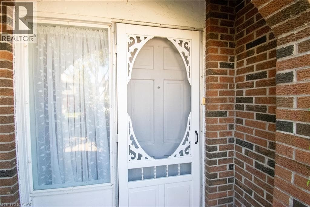 132 LOCK STREET WEST 3, Cornerstone — photo 2