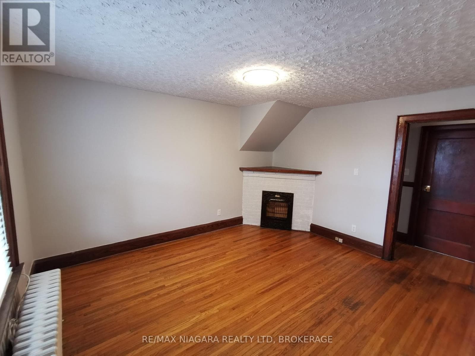 5078-5086 FIFTH AVENUE, Niagara — photo 5