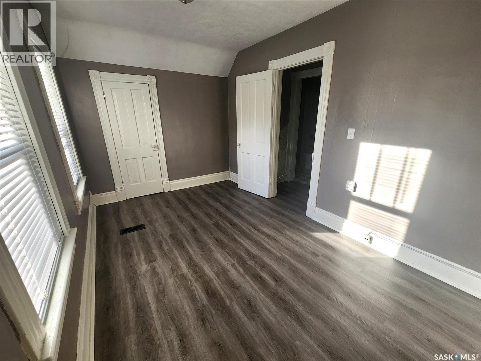 1233 2ND STREET in 