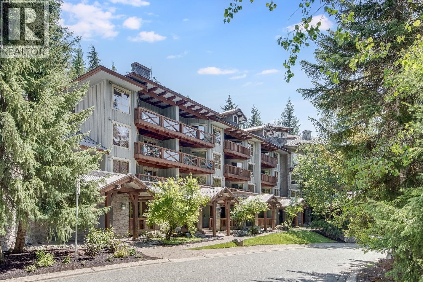 104G2 4653 BLACKCOMB WAY in 