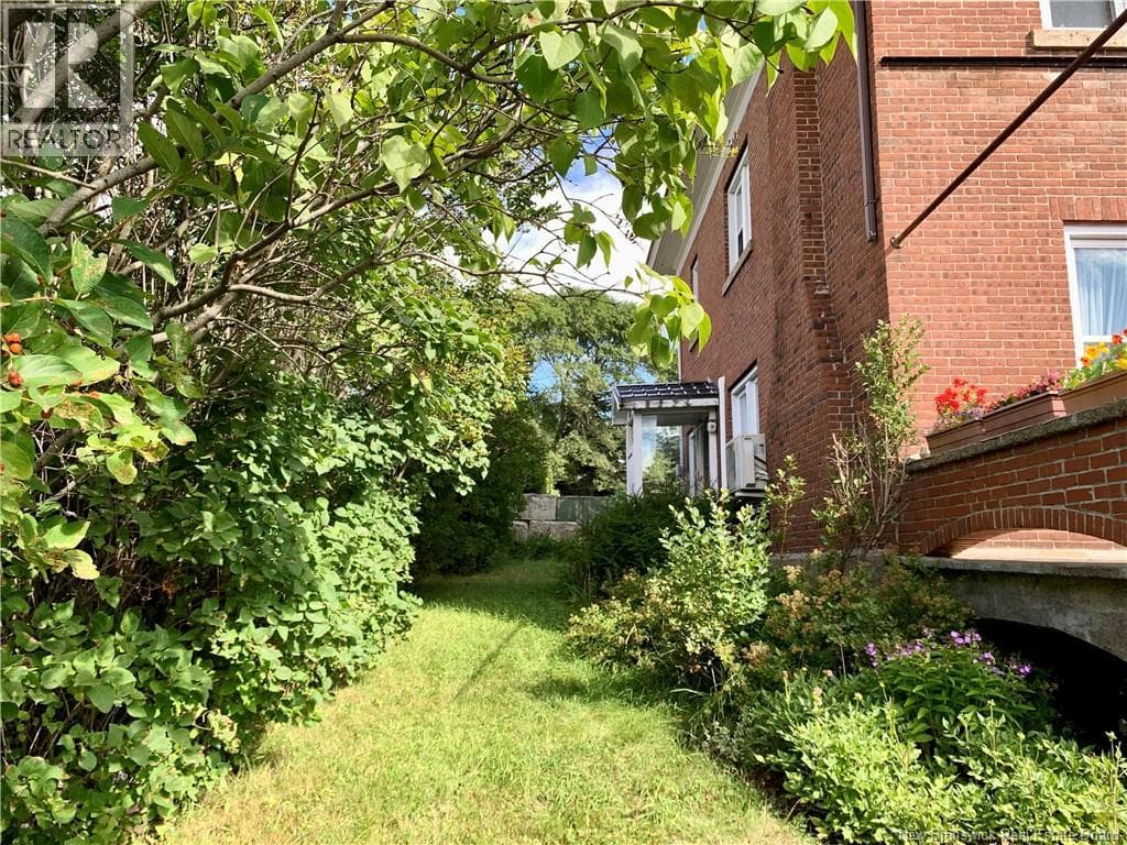 157 RENFREW STREET, New Brunswick — photo 4