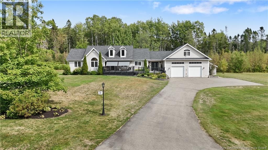 31 NEW ENGLAND DRIVE — photo 2