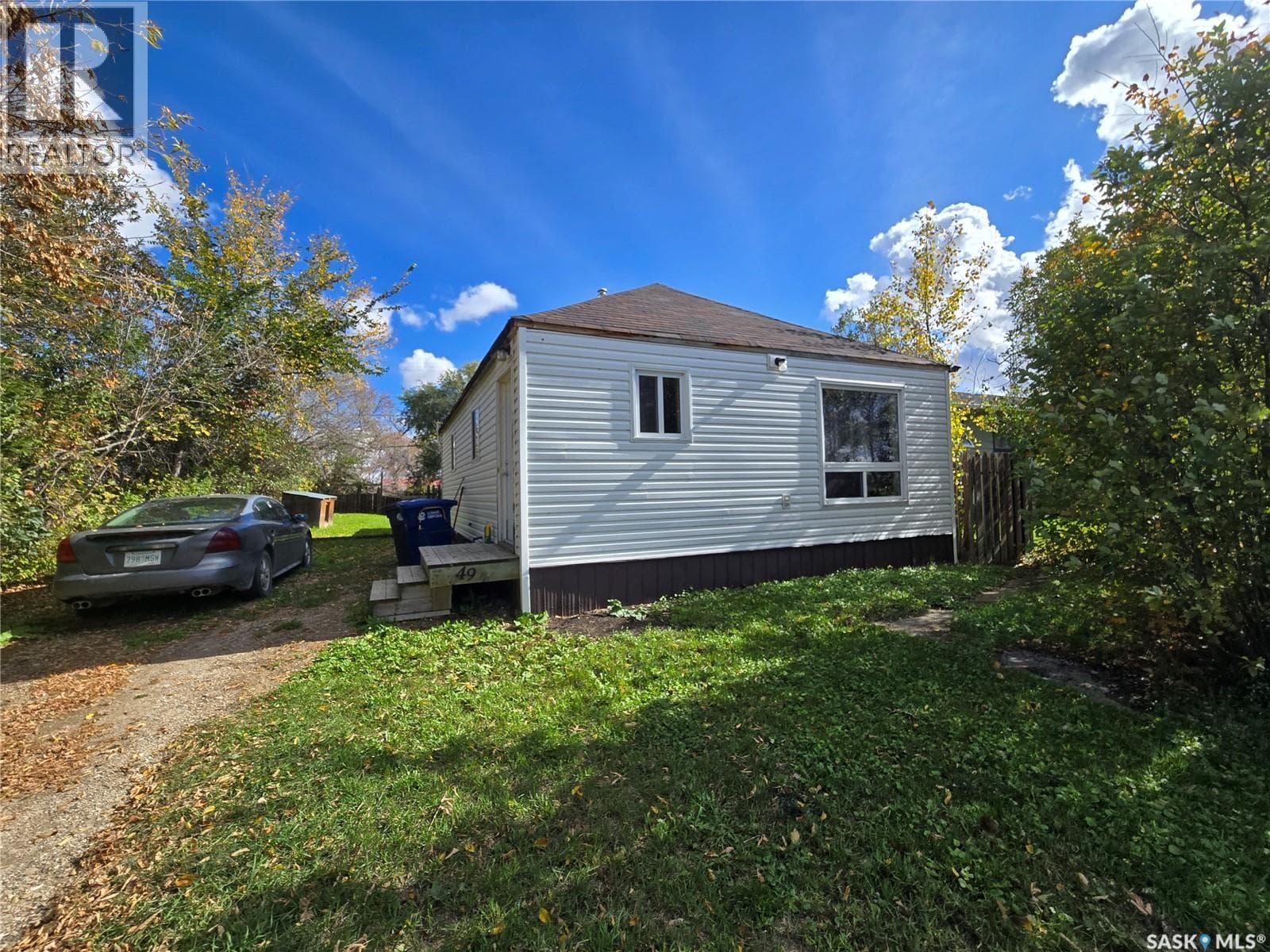 49 NEWCOMBE STREET, Saskatchewan — photo 2