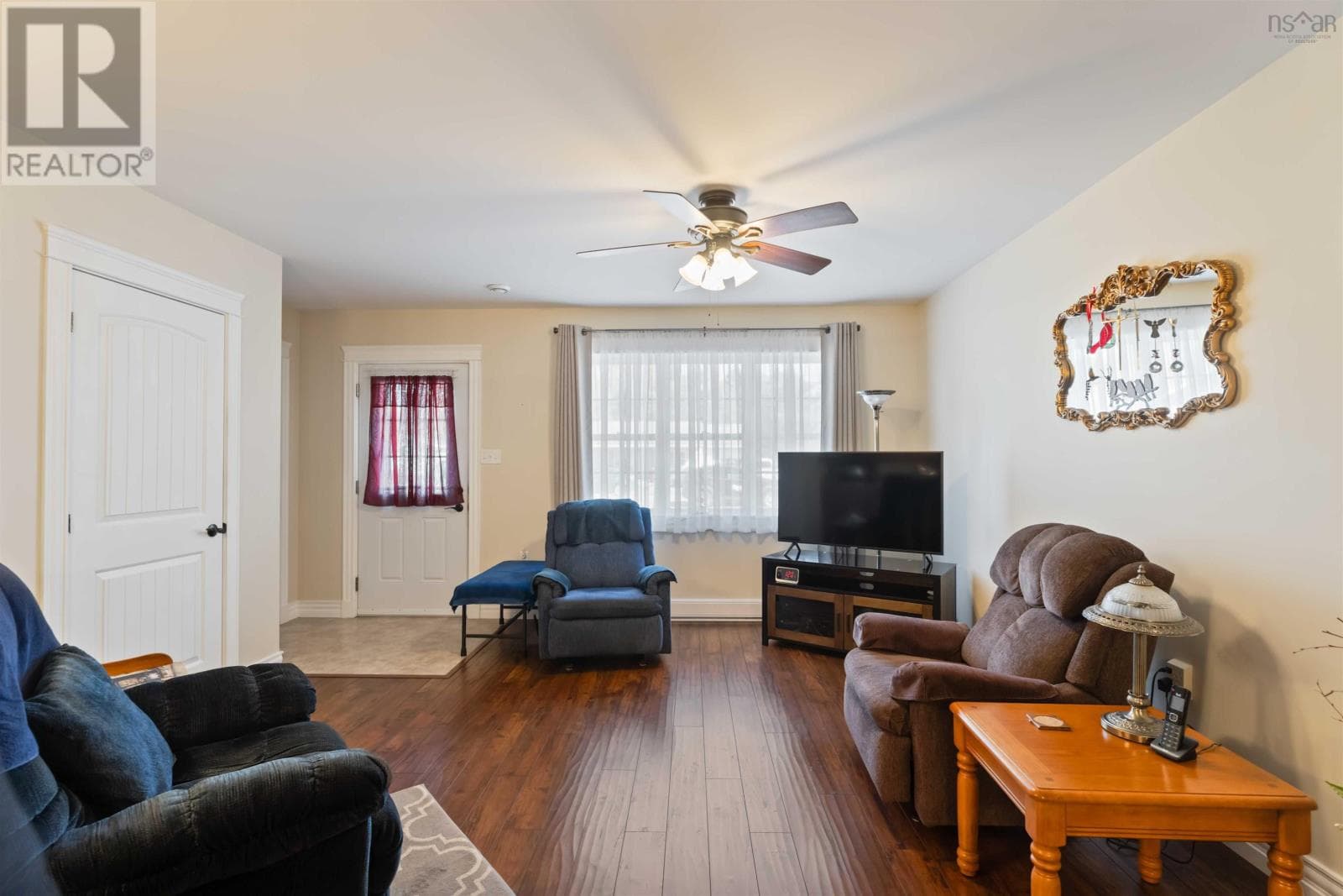 117 119 FAIRVIEW DRIVE, NSAR — photo 5