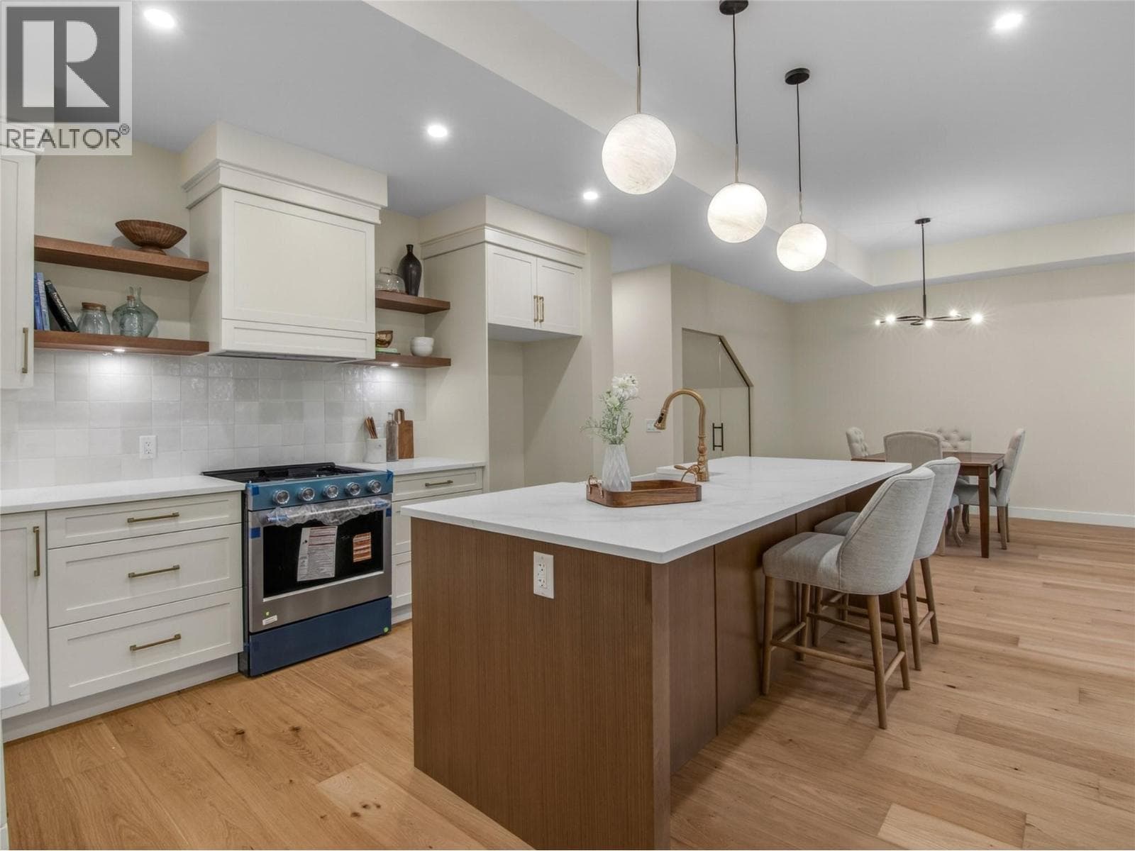 6609 NIXON ROAD UNIT 101, Interior REALTORS® — photo 4