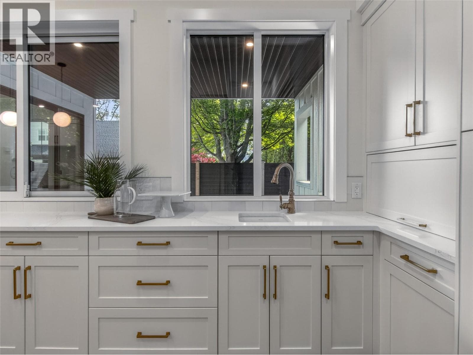 6609 NIXON ROAD UNIT 101, Interior REALTORS® — photo 5