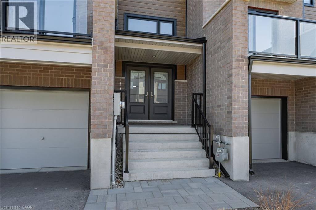 182 BRIDGE CRESCENT UNIT 7, Cornerstone — photo 3