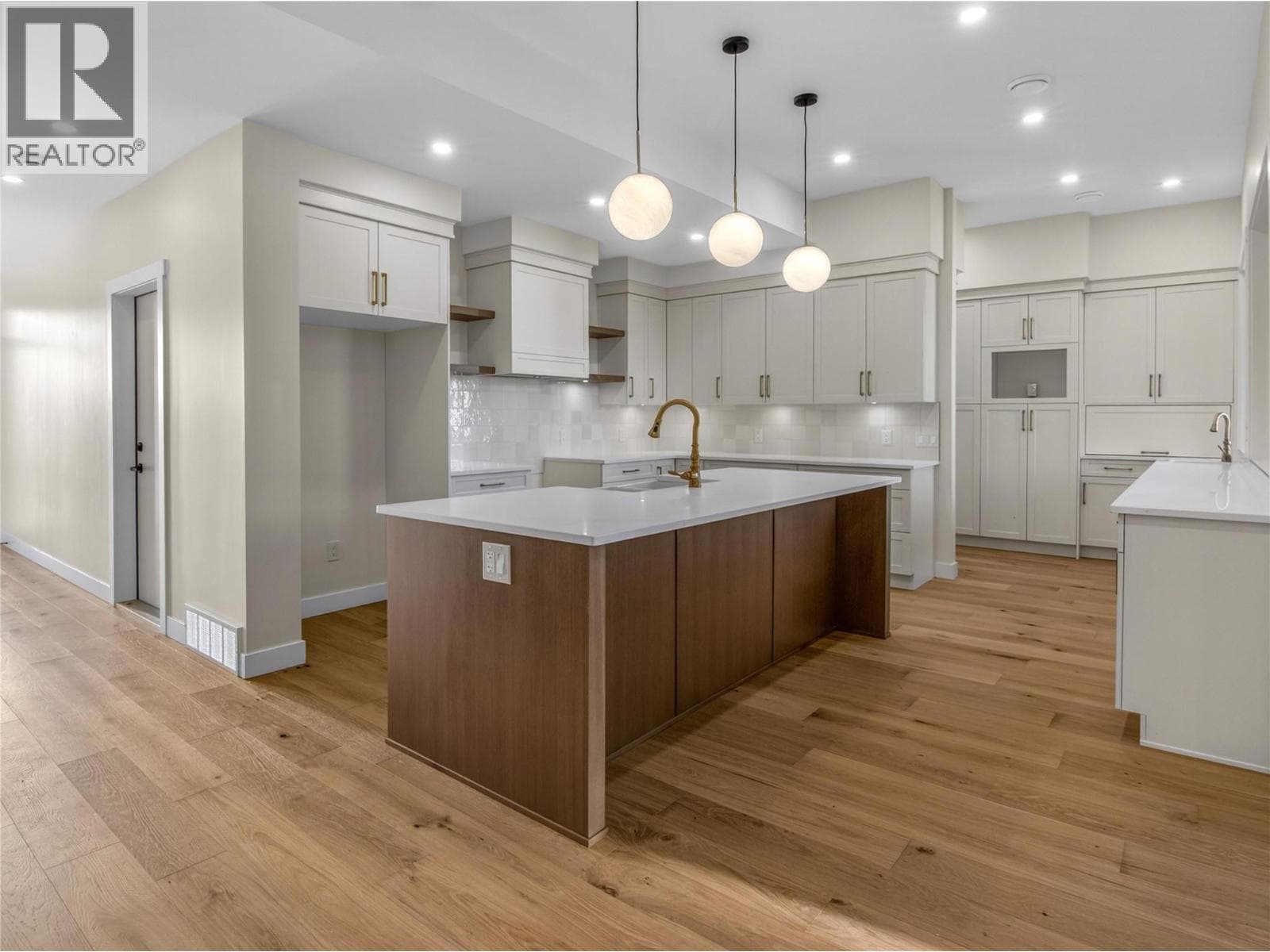 6609 NIXON ROAD UNIT 102, Interior REALTORS® — photo 4