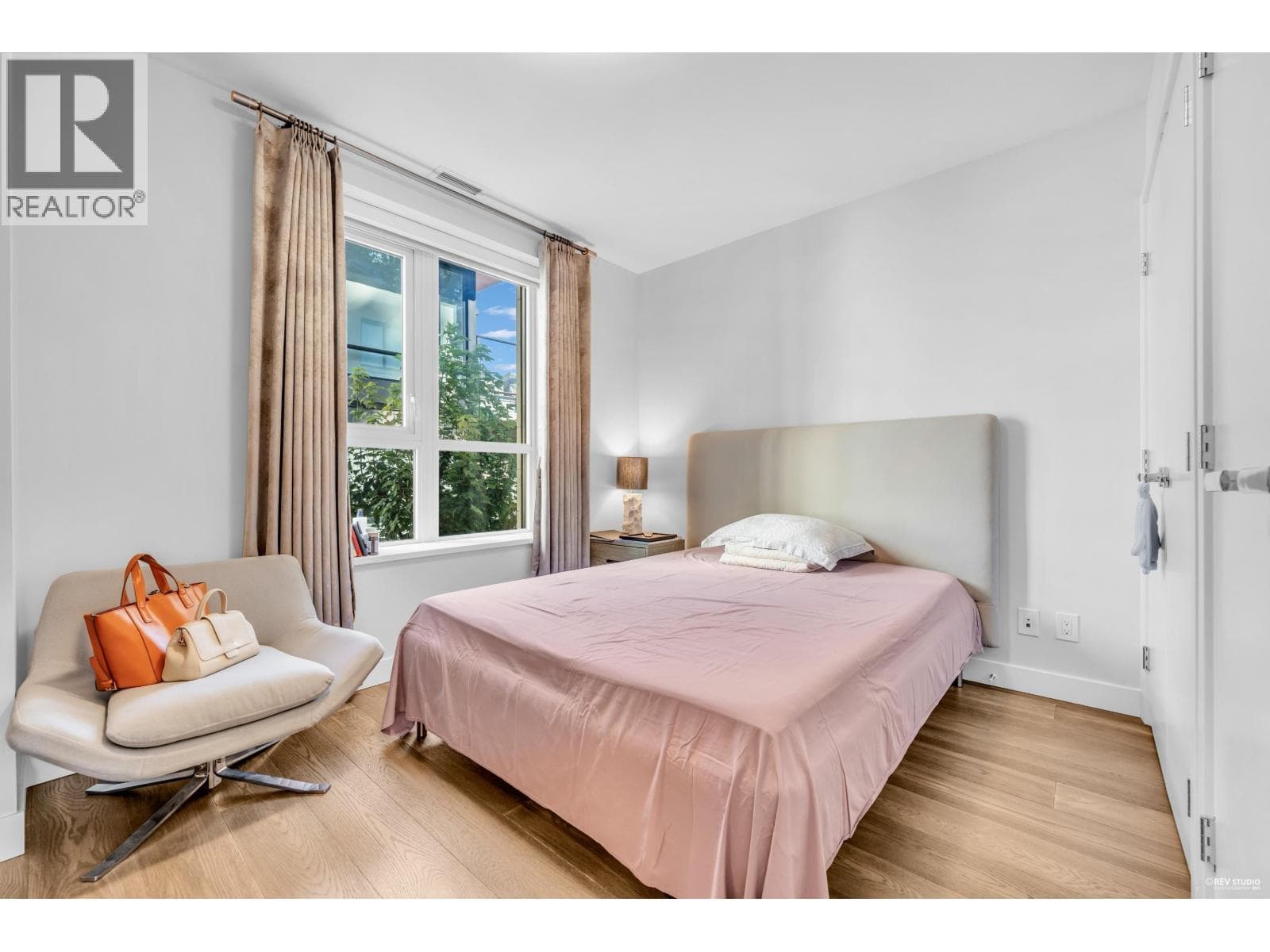 TH-5 5410 SHORTCUT ROAD, Greater Vancouver — photo 3
