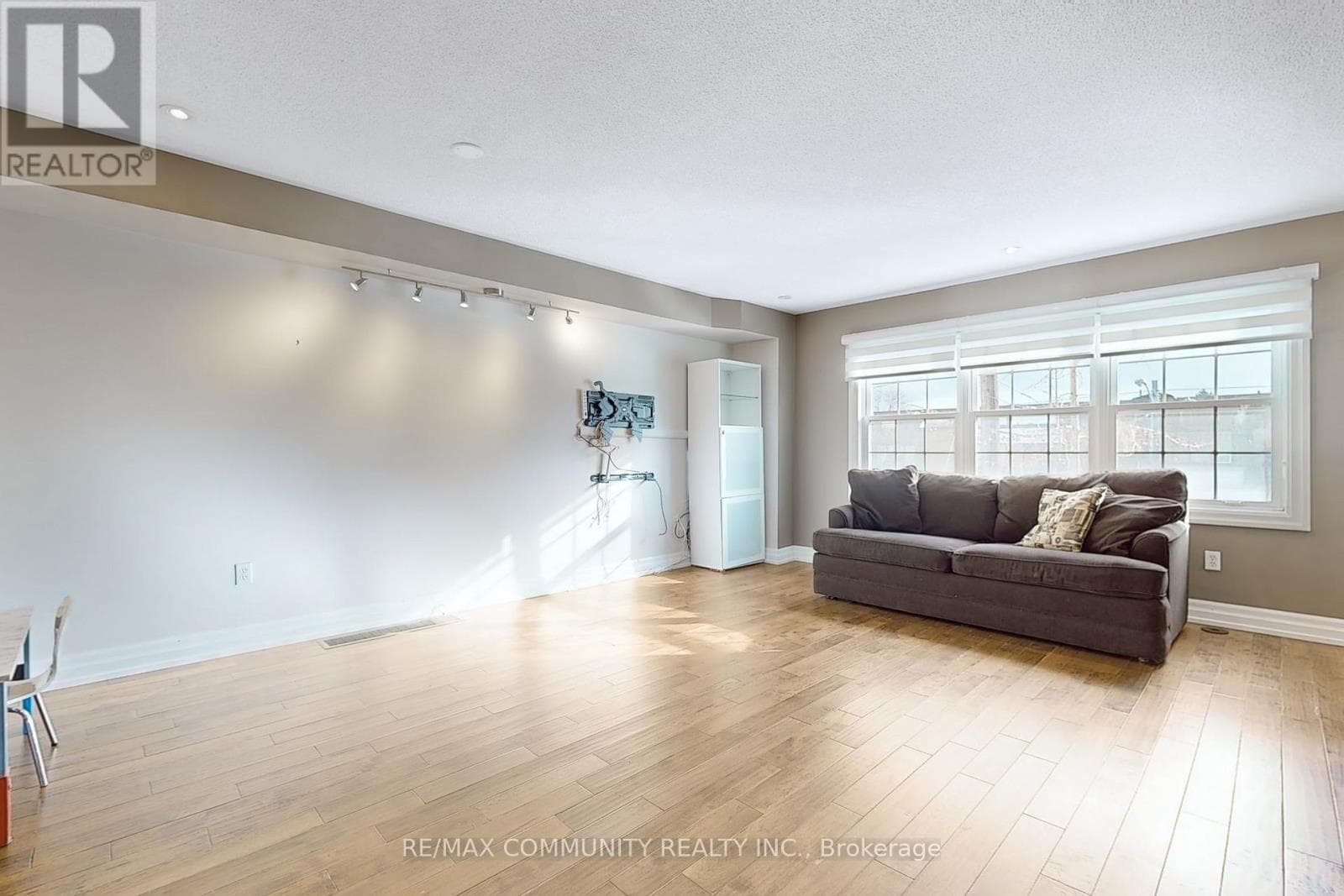 8 - 3030 LAKESHORE BOULEVARD W, Toronto — photo 3