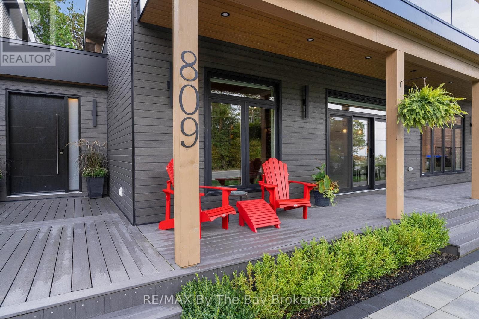 809 EASTDALE DRIVE EAST — photo 2
