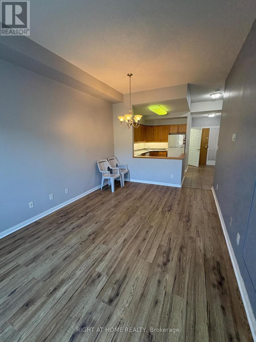 101 - 90 DEAN AVENUE, Toronto — photo 3