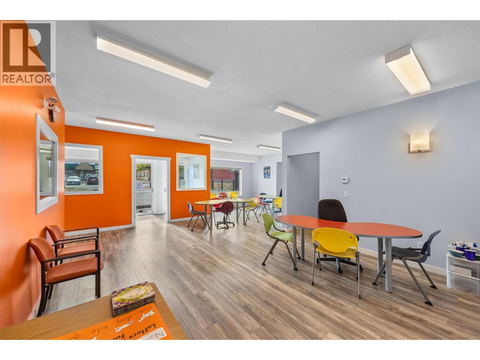 2418 DROUGHT ROAD — photo 3
