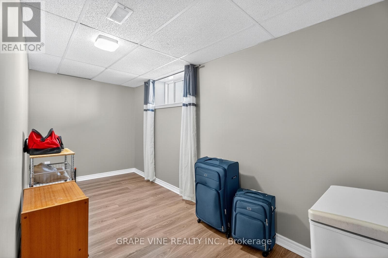 18 CALCO CRESCENT, Ottawa — photo 5