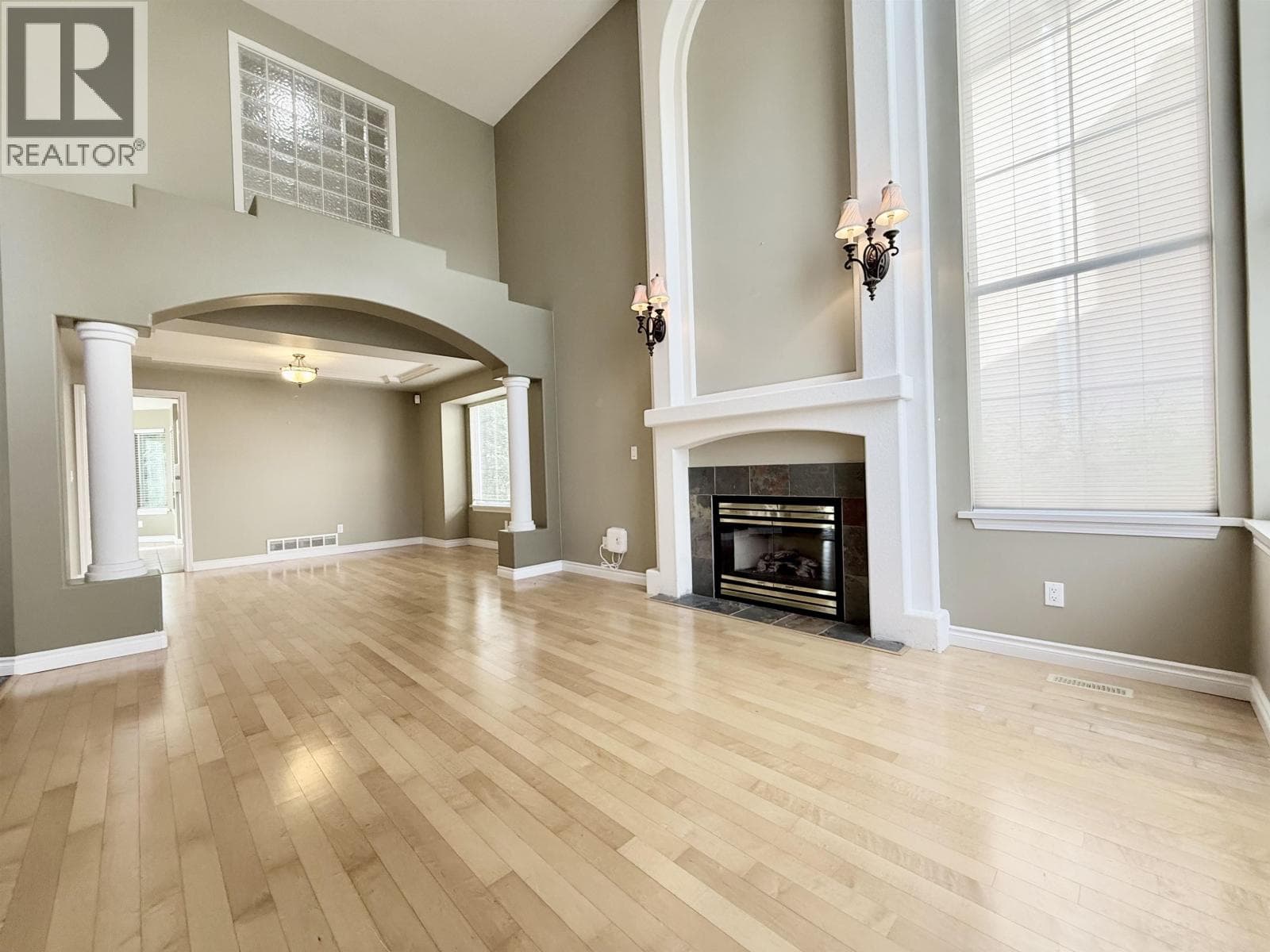 1580 WINTERGREEN PLAZA, Greater Vancouver — photo 4