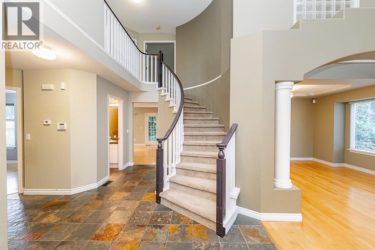1580 WINTERGREEN PLAZA, Greater Vancouver — photo 2