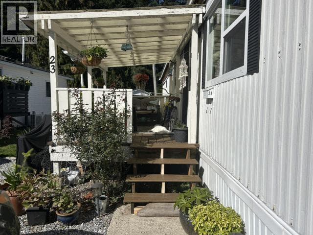 23-5455 BORDEN PLACE — photo 4