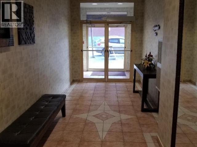 444 VICTORIA Street Unit# 207, Interior REALTORS® — photo 2