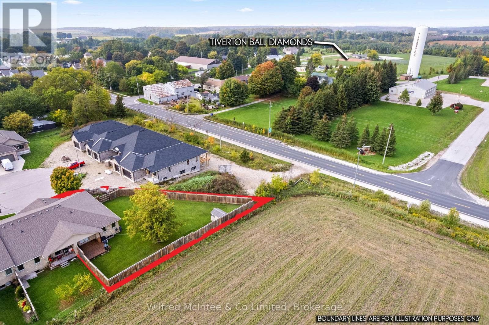22 NYAH COURT — photo 4