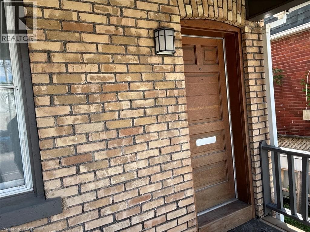 463 EAST MAIN STREET — photo 4