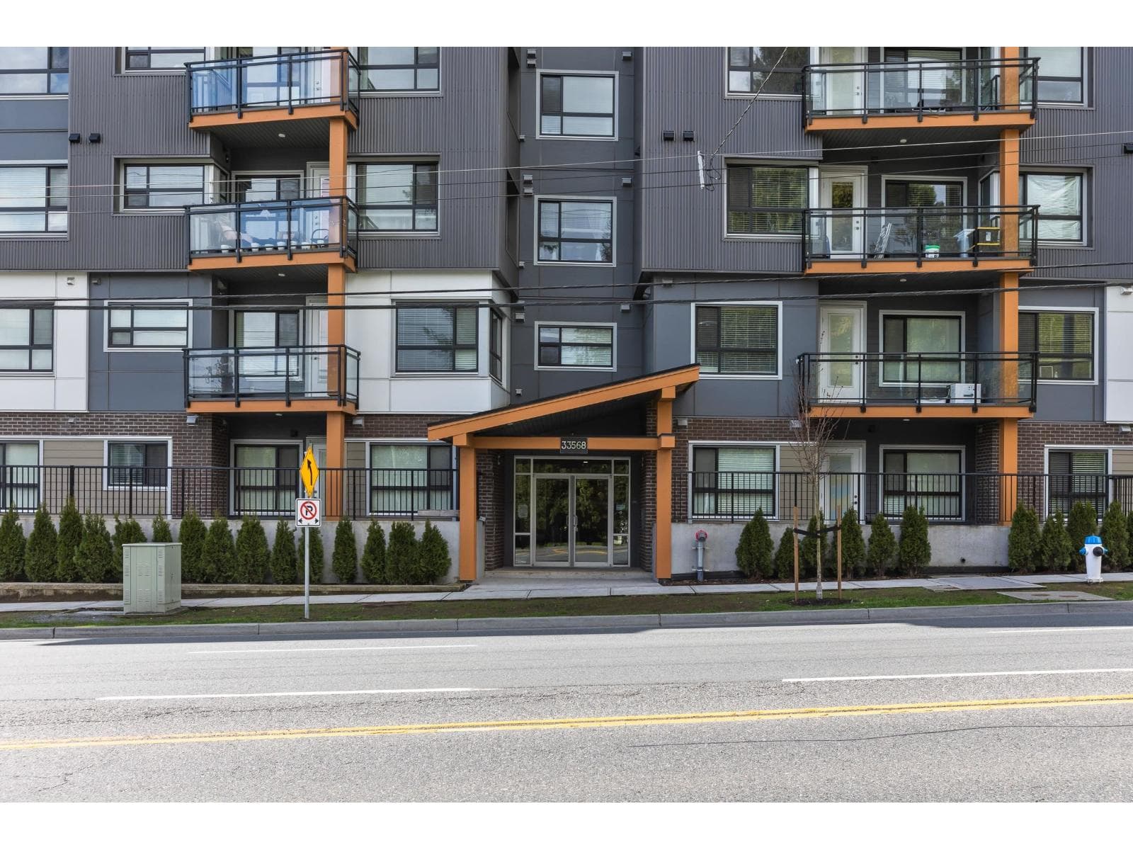 305 33568 GEORGE FERGUSON WAY, Fraser Valley — photo 3