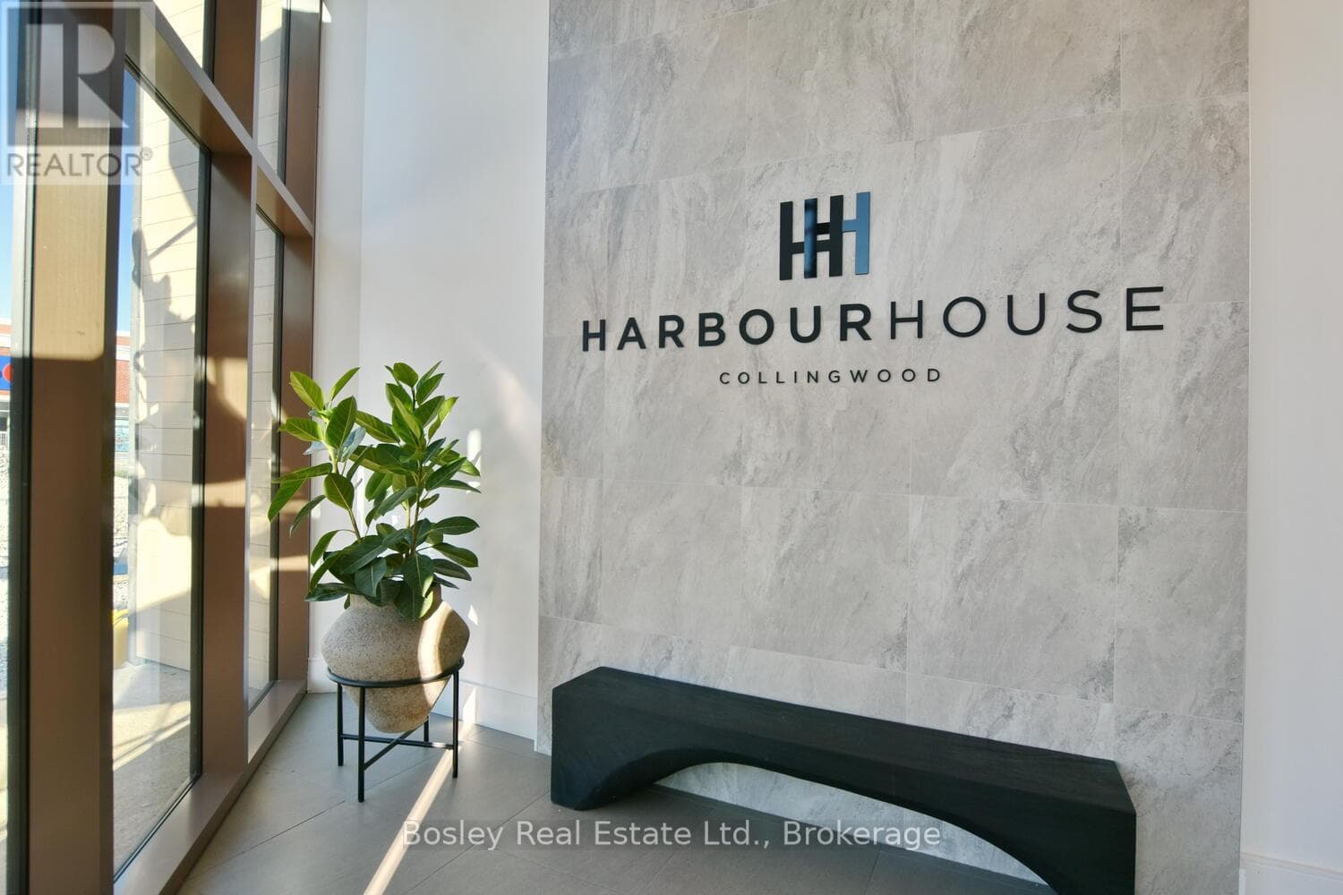 227 - 31 HURON STREET, OnePoint — photo 2