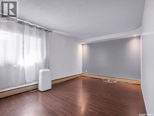 11 20 Assiniboine STREET, Saskatchewan — photo 5