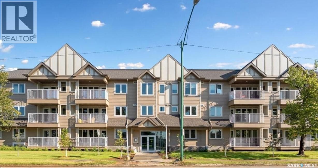 101 318 108TH STREET WEST in Sutherland