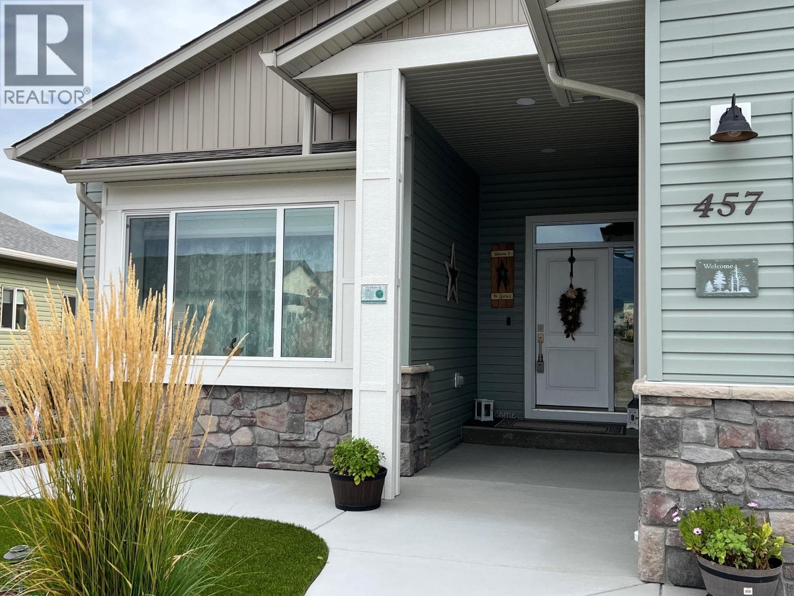 457 4 th Street in 