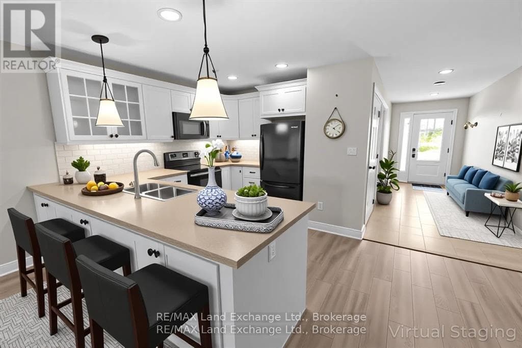 46 FAIRWAY LANE, OnePoint — photo 4