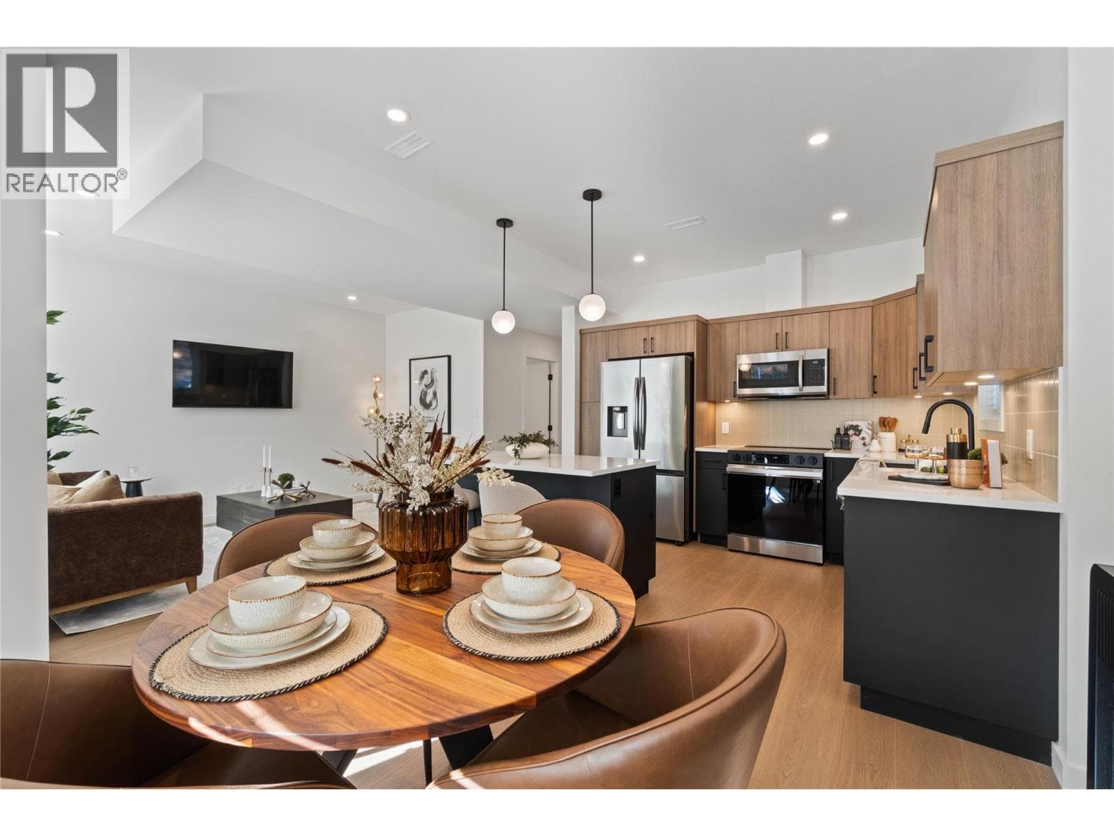 3580 VALLEYVIEW DRIVE UNIT 108 — photo 3