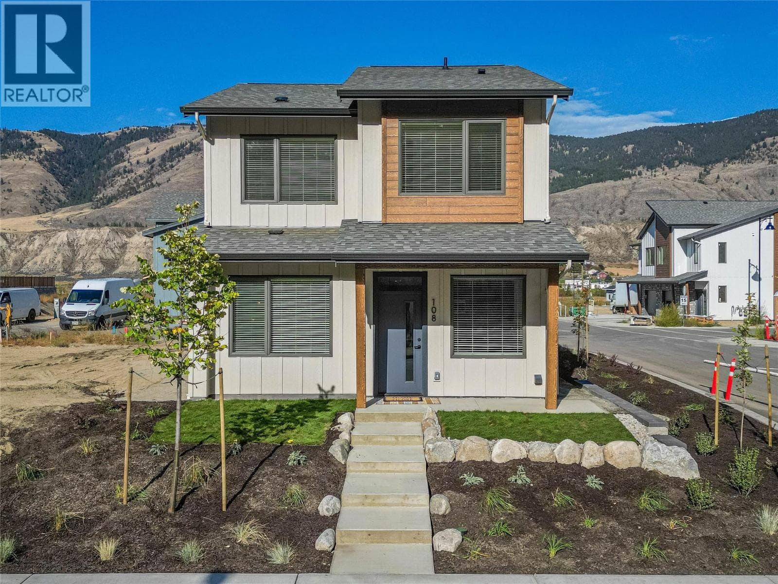 3580 VALLEYVIEW DRIVE UNIT 108 — photo 2