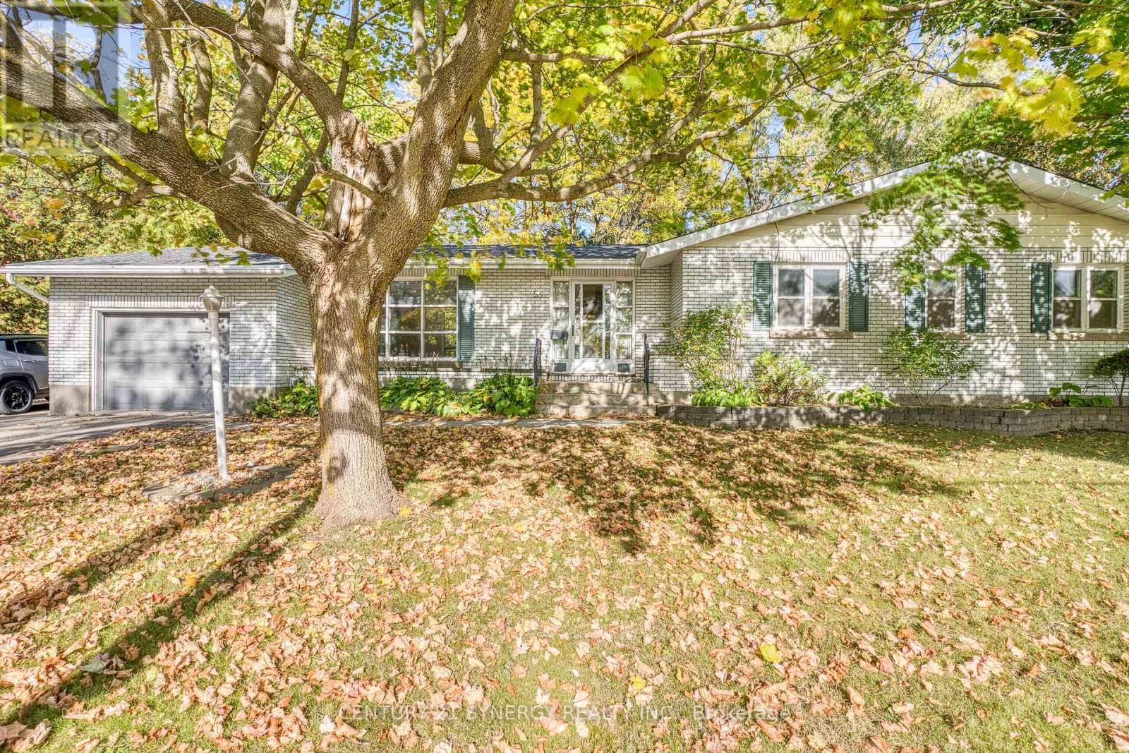 55 DRUMMOND STREET WEST in 