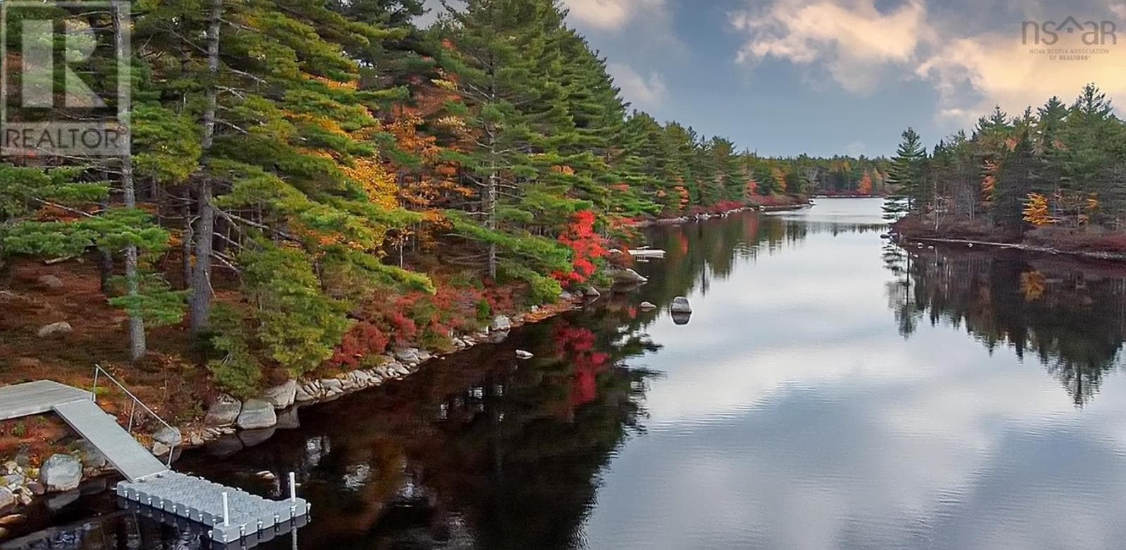 287 LONG LAKE ROAD in GLEN HAVEN