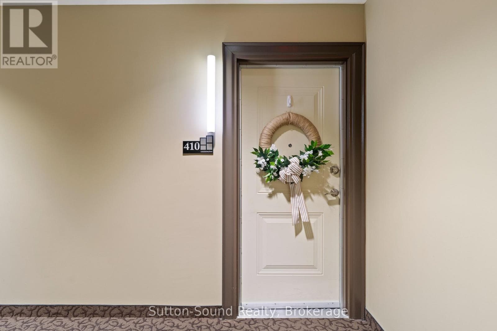 410 - 945 3RD AVENUE EAST AVENUE, OnePoint — photo 4
