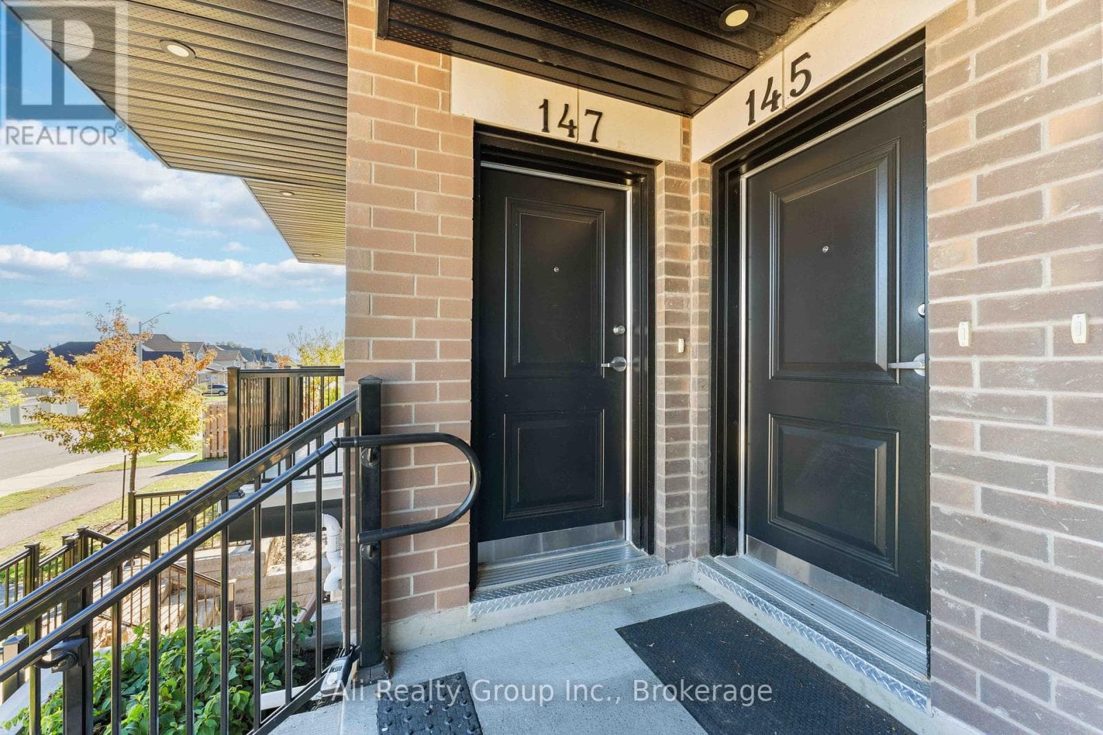 147 FAIRWEATHER STREET — photo 3
