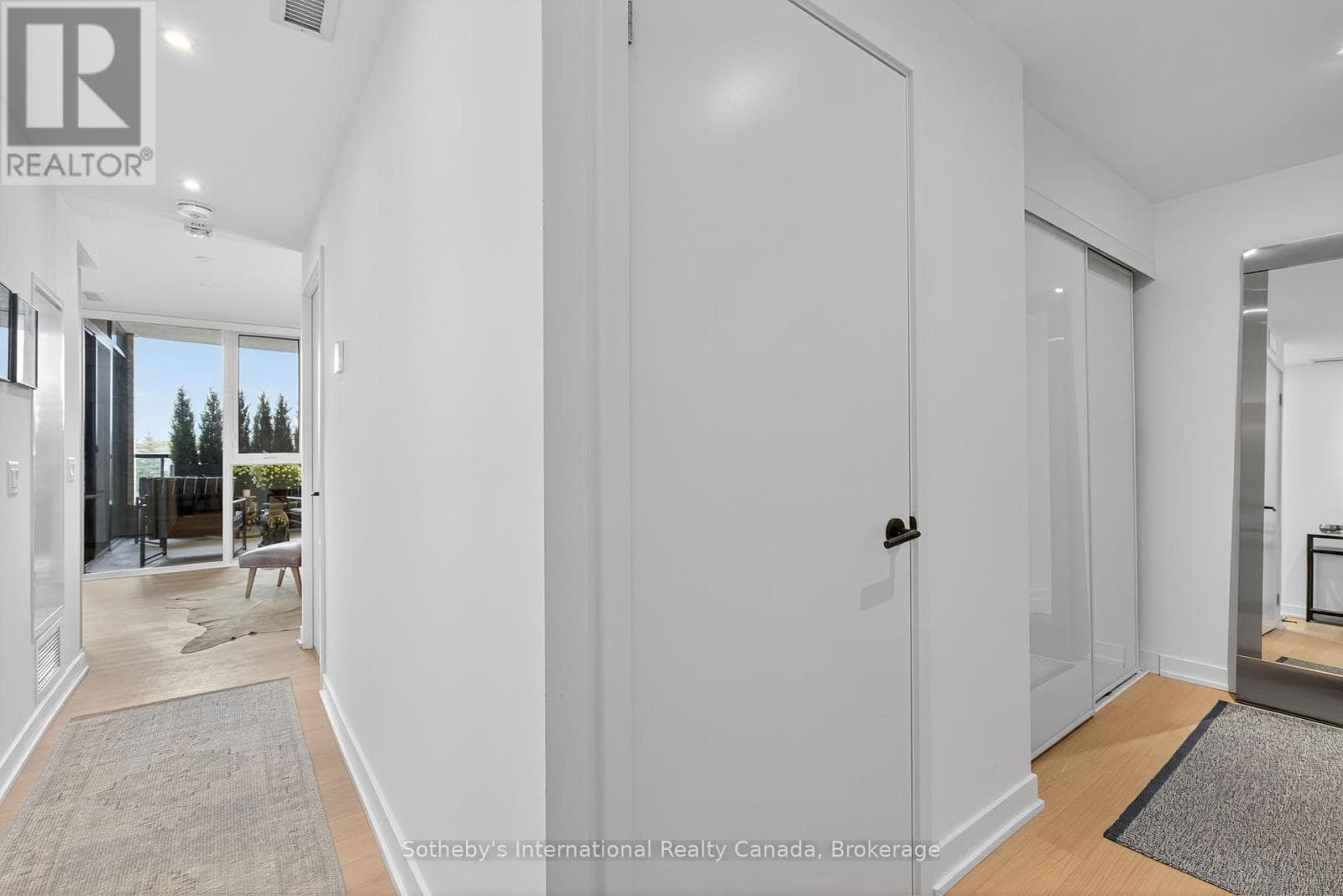 224 - 31 HURON STREET, OnePoint — photo 3