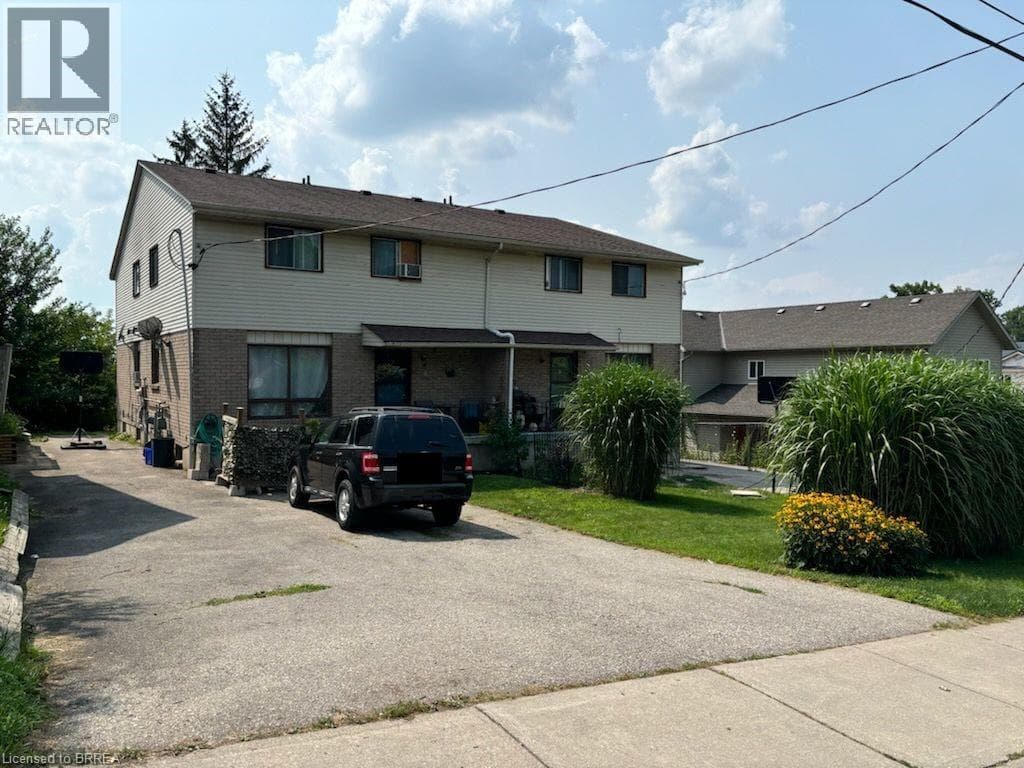 16-18 PULESTON Street in 